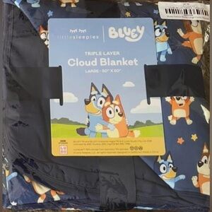 Little Sleepies Bluey cloud blanket